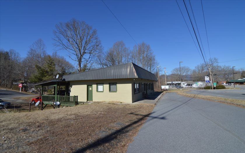 4 NC 69, Hayesville, NC 28904